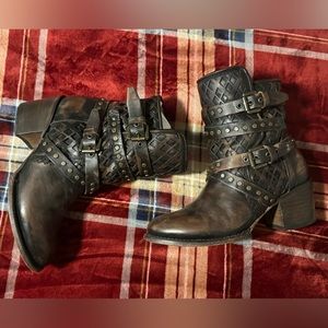 🦄 Freebird Cato Dark Brown size 8 🦄